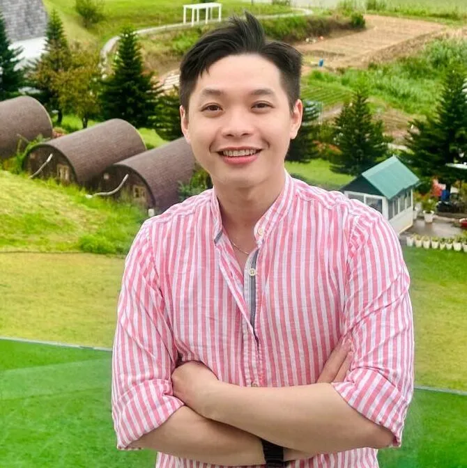 Chu Nghiêm Hoàng Quang